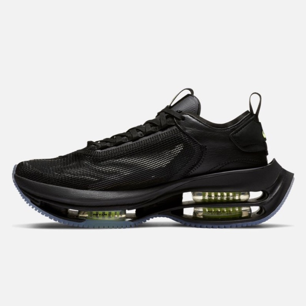 Nike // Zoom Double Stacked Black Sneaker